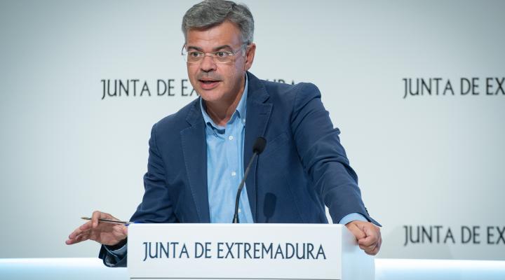 El portavoz de la Junta de Extremadura informando del Consejo de Gobierno